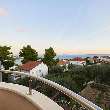 Διαμέρισμα With Parking Space Mavarstica, Ciovo - 17803 *