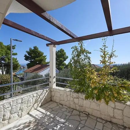 Apartment With Parking Space Mavarstica, Ciovo - 17803 *