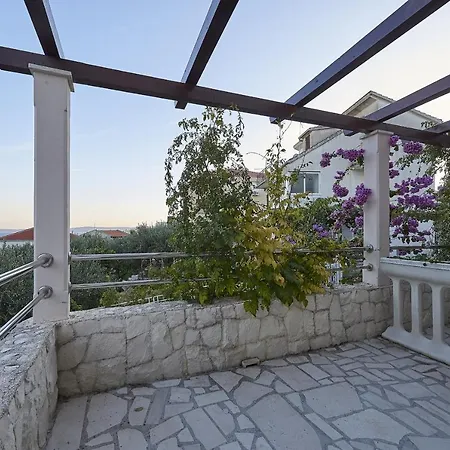 With A Parking Space Mavarstica, Ciovo - 17803 Apartment *